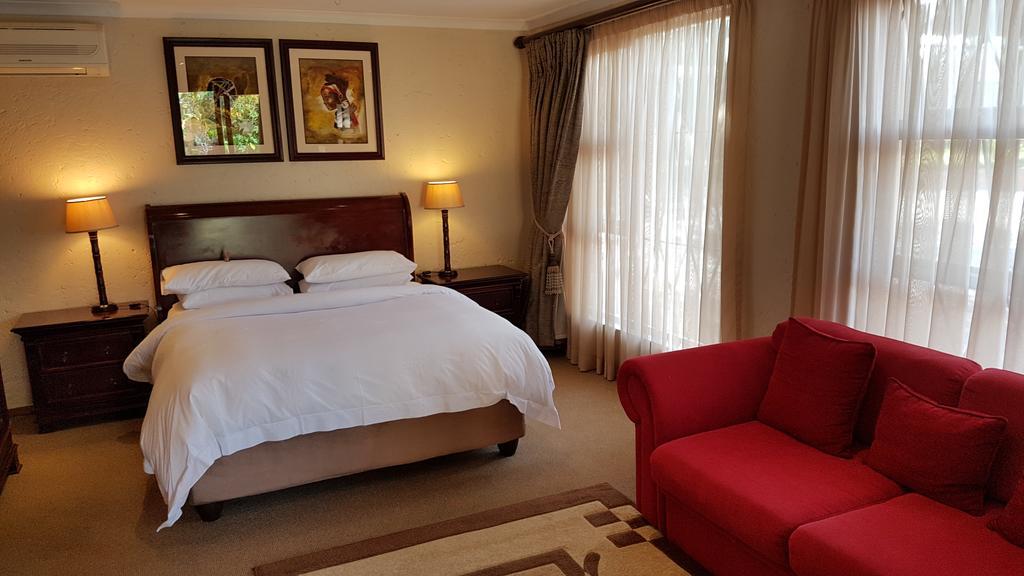 Jubilee Lodge Guest House Johannesburg Bagian luar foto