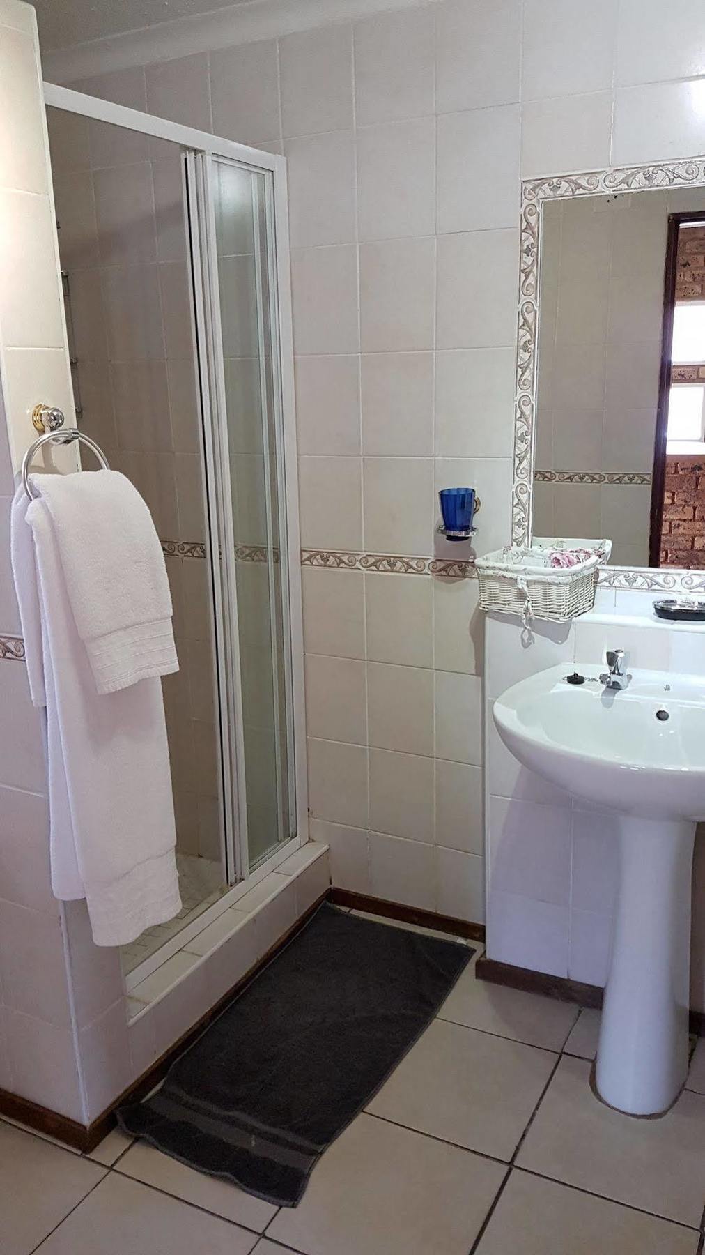Jubilee Lodge Guest House Johannesburg Bagian luar foto