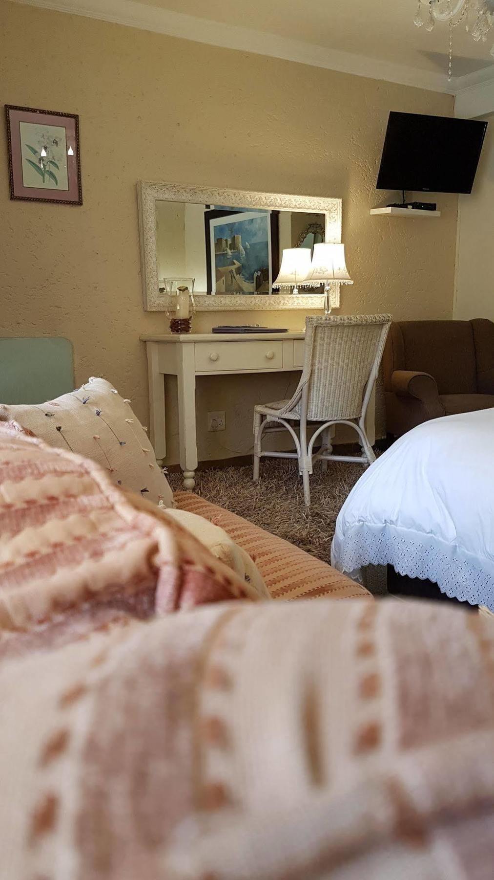 Jubilee Lodge Guest House Johannesburg Bagian luar foto